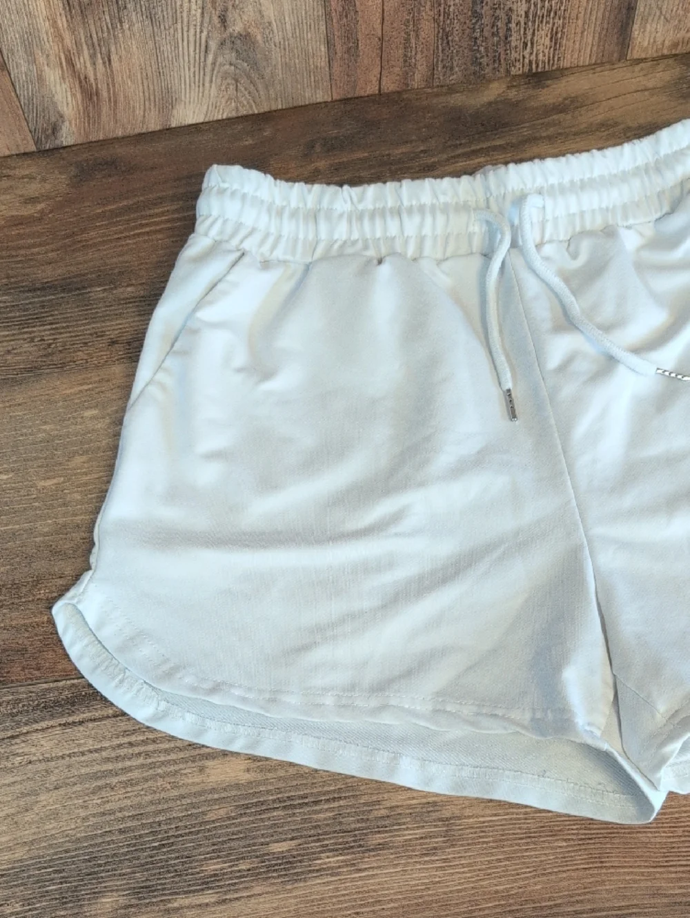 SHEIN White Athletic Lounge Shorts with Drawstring L            Q217